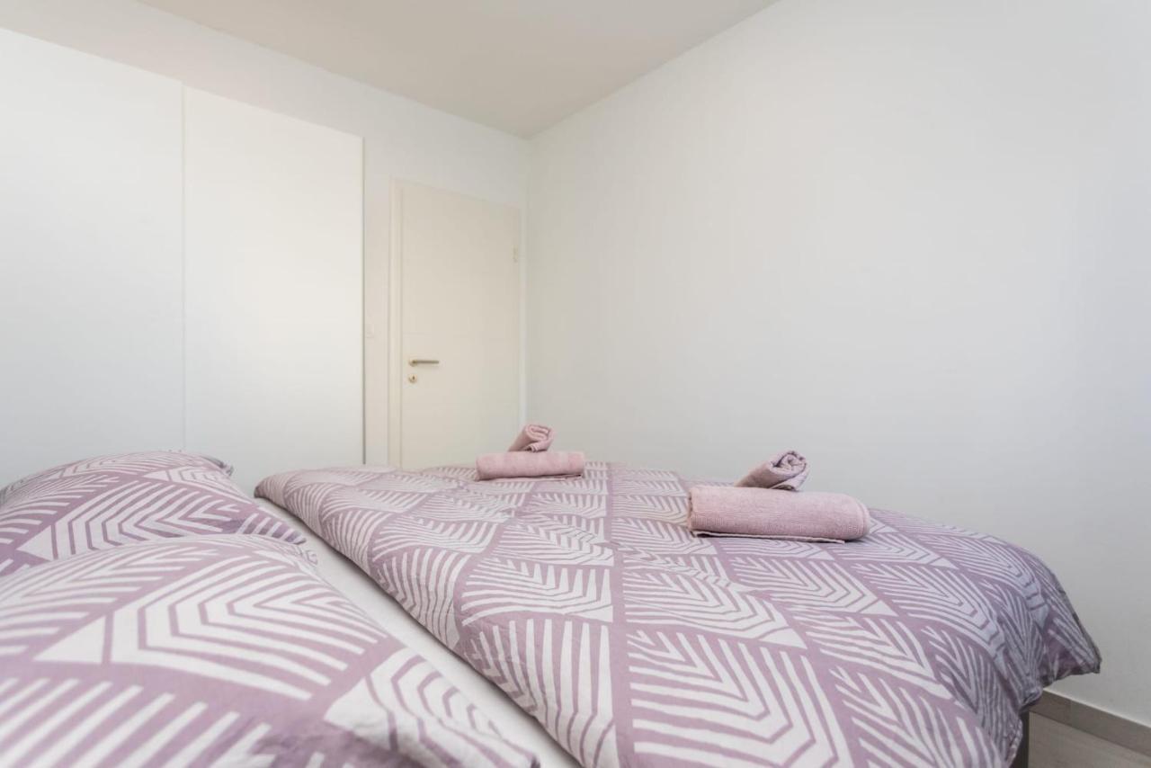 Bloom Apartment Split Bagian luar foto