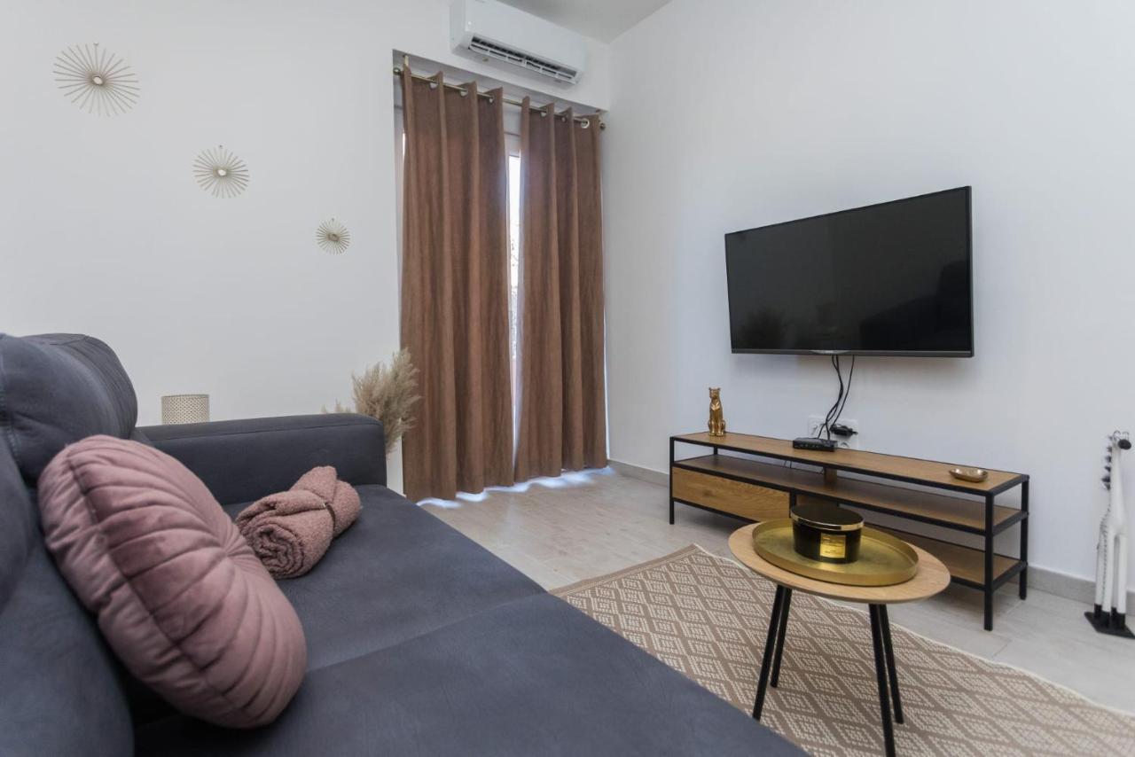 Bloom Apartment Split Bagian luar foto